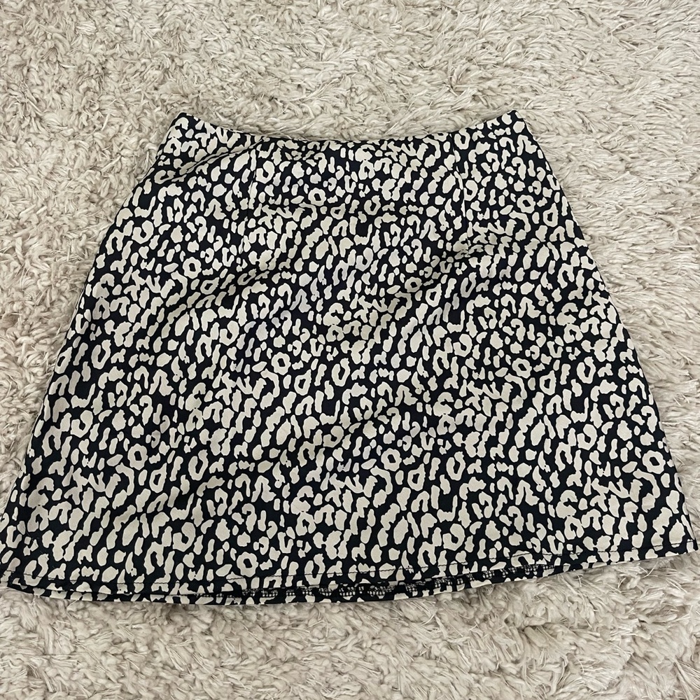 Size 6 princess Polly skirt